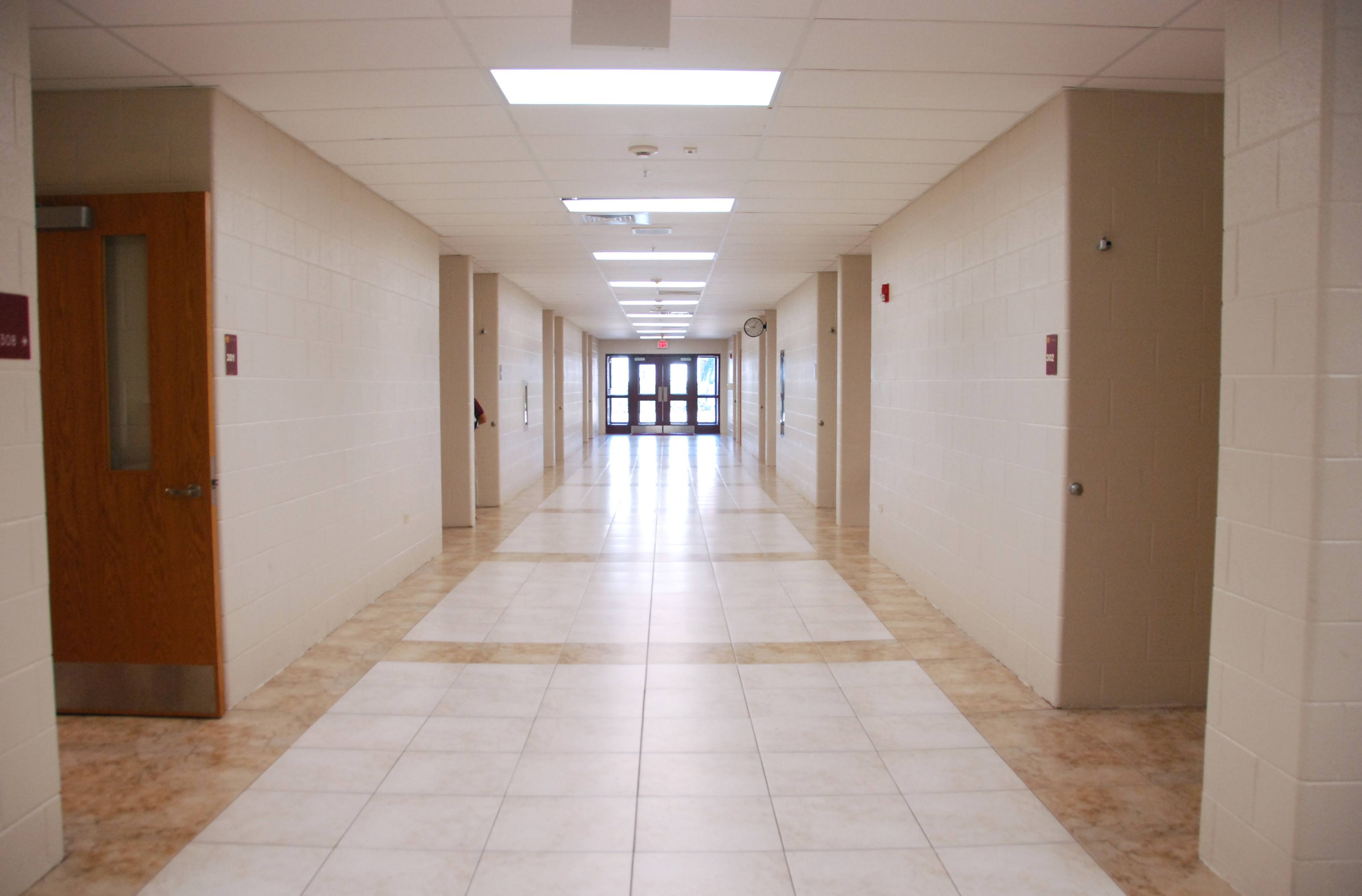 Corridor in English